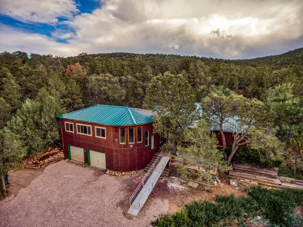 19 Juniper Ridge Rd, Tijeras, NM 87059