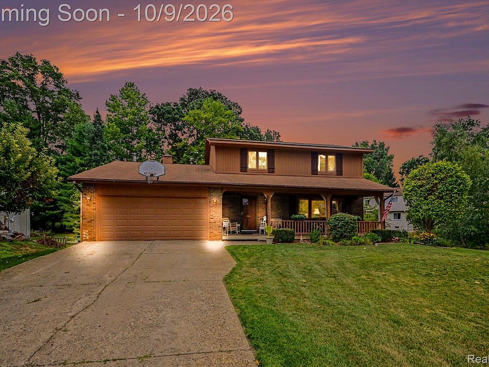 1st image of 1625 Spruce Ct