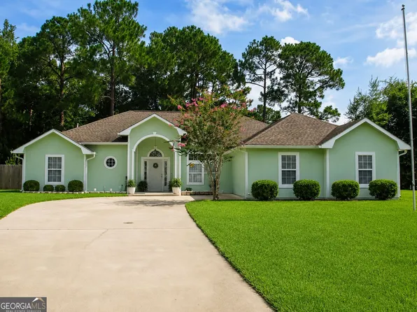 108 Hibiscus Ct, Kingsland, GA 31548