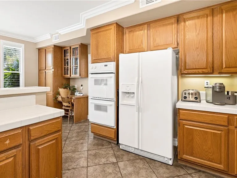27320 Ocean Dunes St — Photo 7