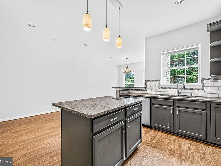 9743 Quiet Brook Ln — Photo 15