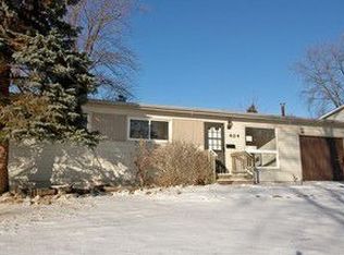 404 Cahill Rd, Streamwood, IL 60107