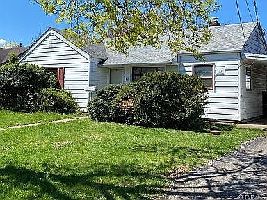 2nd image of 60 Lee Ave