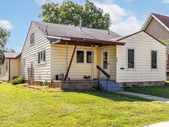 2nd image of 209 S Kellogg Ave