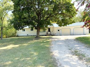 8220 N Vickeryville Rd, Vestaburg, MI 48891