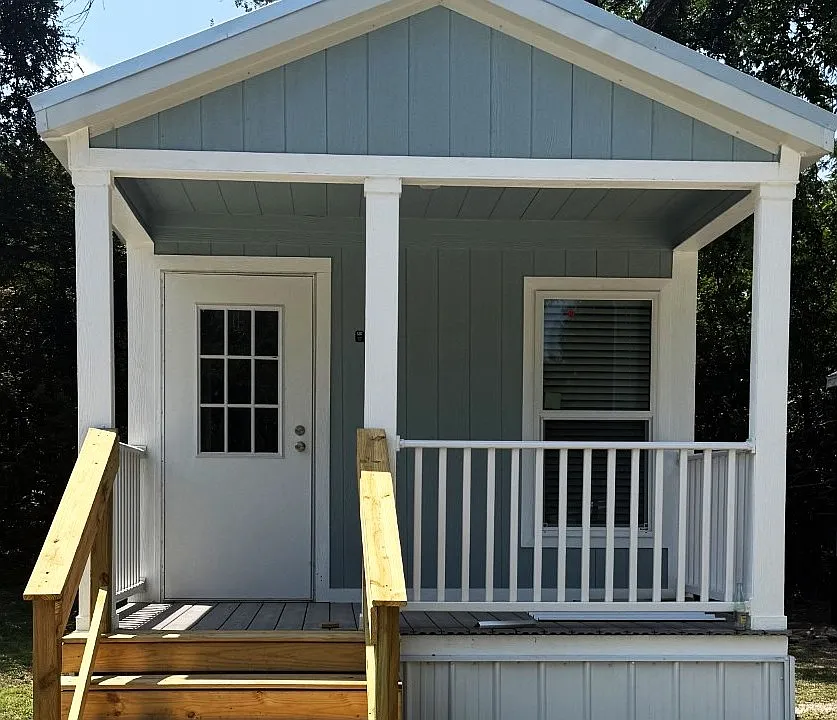 108 Pecan Acres Dr