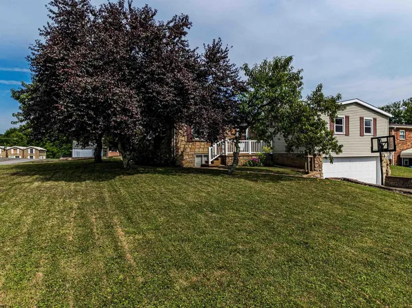 236 Chris St, Fairmont, WV 26554