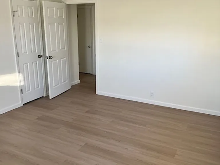 1705 Campbell St — Photo 15