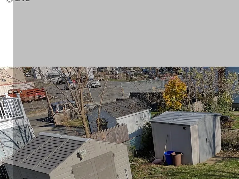 210 Carr Ave — Photo 11