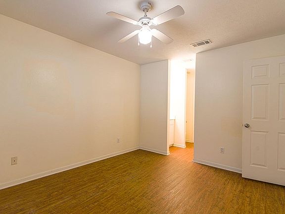 5th image of 805 Yegua St APT C