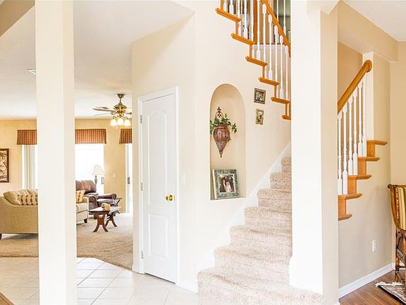 2nd image of 8651 Tara Oaks Ct
