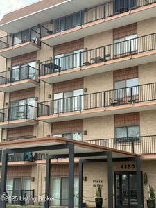 4180 Lyndon Way Unit 402, Saint Matthews, KY, 40207