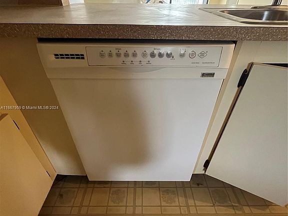 4th image of 7500 NW 1st Ct APT 202-3