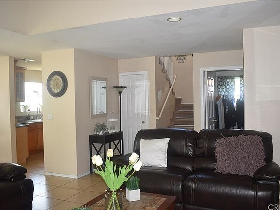 5th image of 4539 Santa Ana St APT D