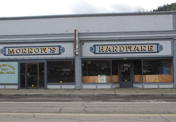 2nd image of 376 N 2nd Ave