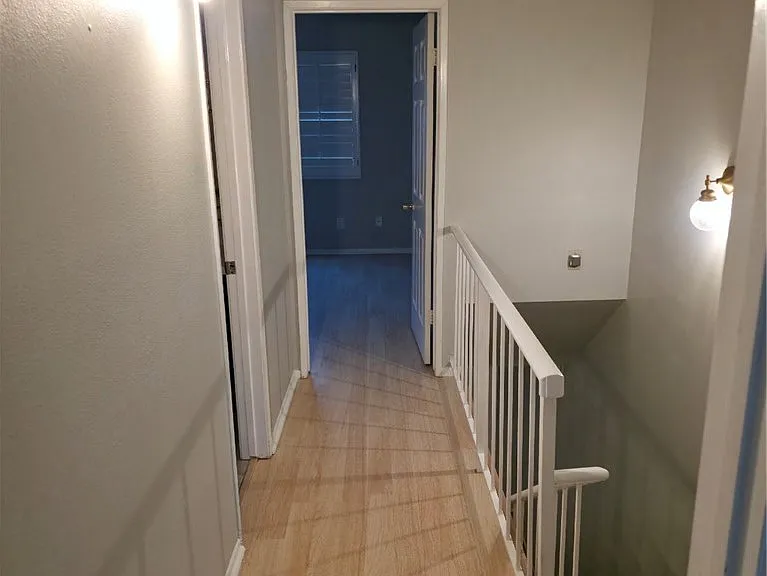 4558 Willis Ave — Photo 15