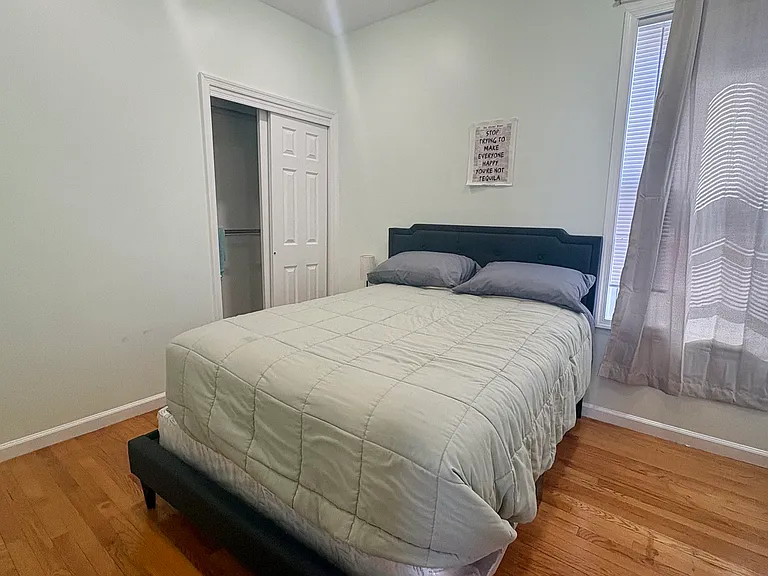 261 Maple St #2 — Photo 7