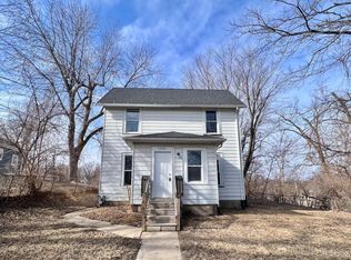 1330 Mississippi Ave, Davenport, IA 52803