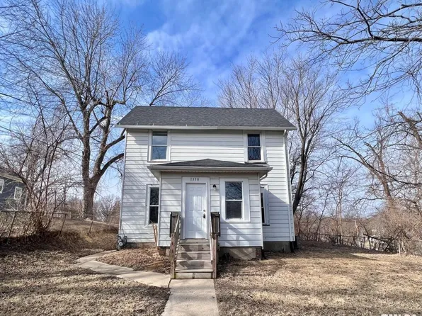 1330 Mississippi Ave, Davenport, IA 52803
