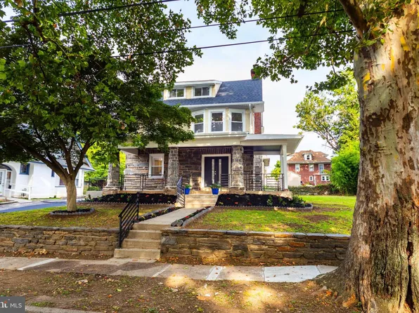 22 S Linden Ave, Upper Darby, PA 19082