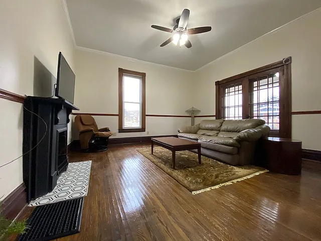 625 E State St - 3 — Photo 2