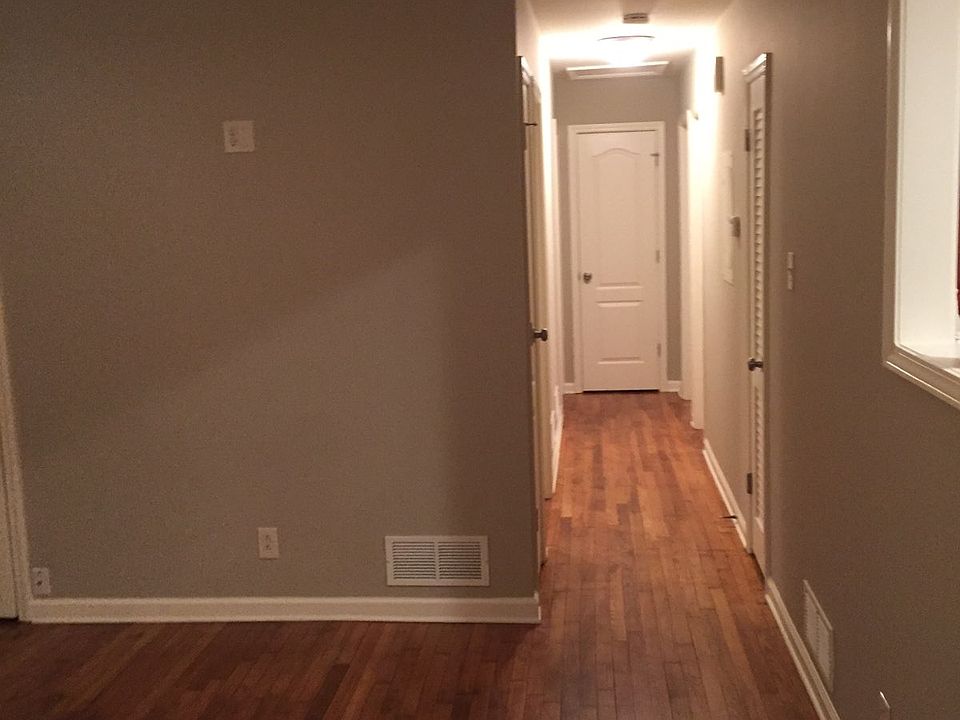 2nd image of 1187 Gale Dr