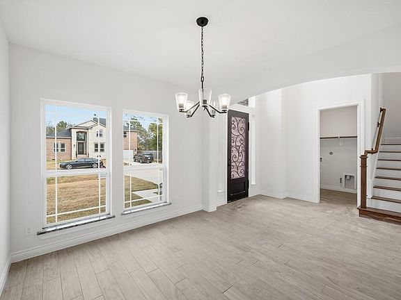 5th image of 16507 Boston Post Rd