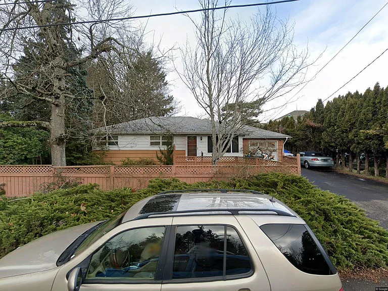 11855 NE Couch St #11855 — Photo 1