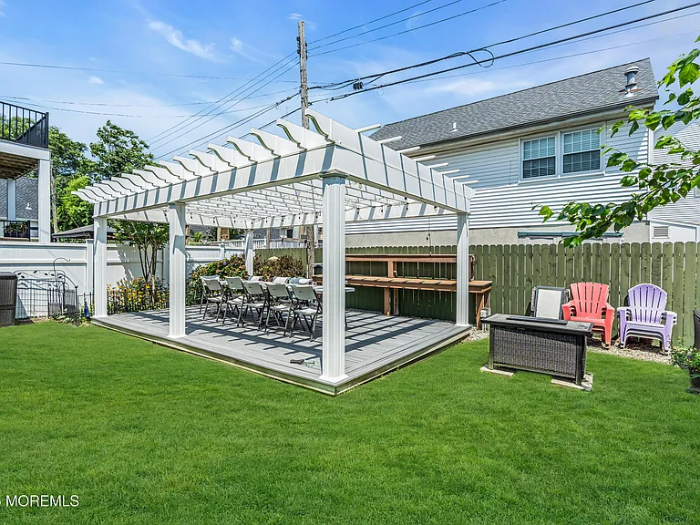 306 Ocean Park Ave — Photo 32