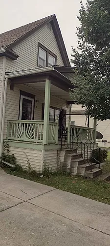 39 Wanda Ave #2 Photo 1