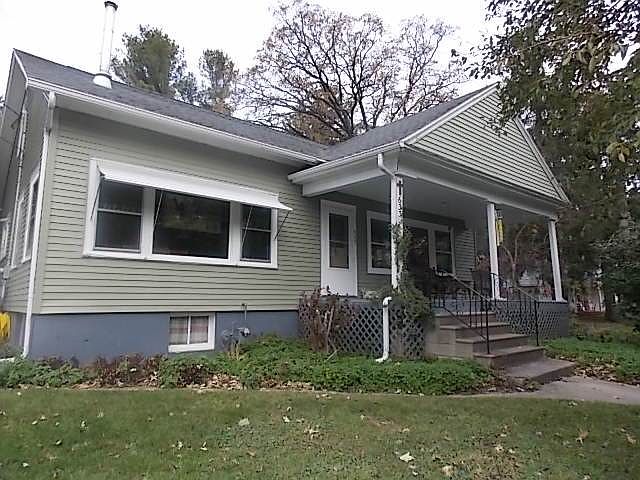 1st image of 633 Parkview Dr