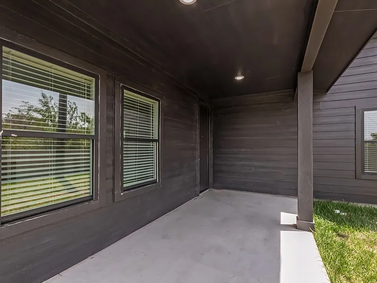 3003 Alpha Wolf Ct — Photo 27