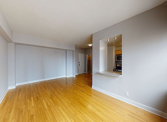 4th image of 301 E 47th St APT 19N