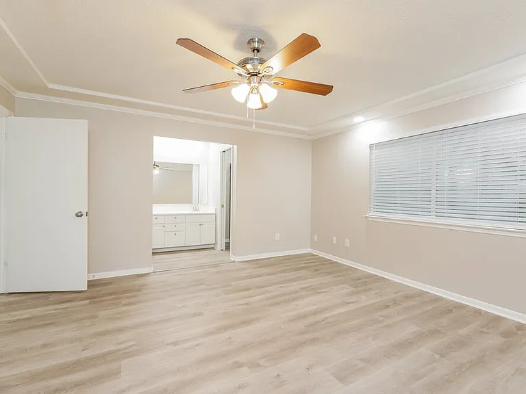 4018 Oakrun Dr — Photo 13