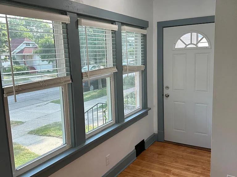 2960 Milwaukee St — Photo 1