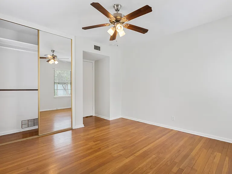 123 Westchester Dr — Photo 22