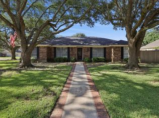 5925 Longwood St, Beaumont, TX 77707