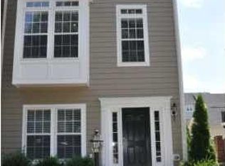 916 Rainier Rd, Charlottesville, VA 22903