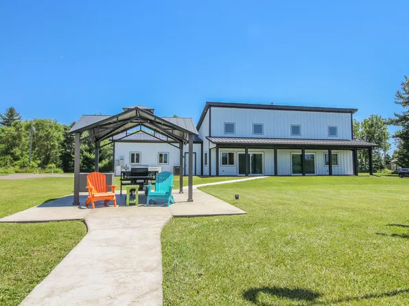 52078 Lake Ave, Three Rivers, MI 49093