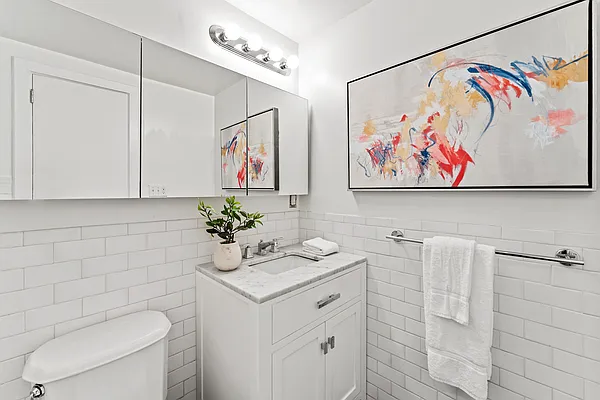 Sold by Compass | media 9