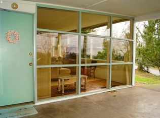 3555 SW Bridlemile Ln, Portland, OR 97221