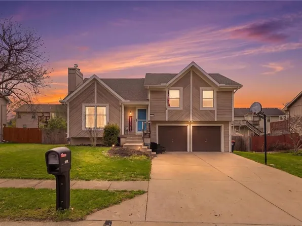 1800 Patricia Dr, Kearney, MO 64060