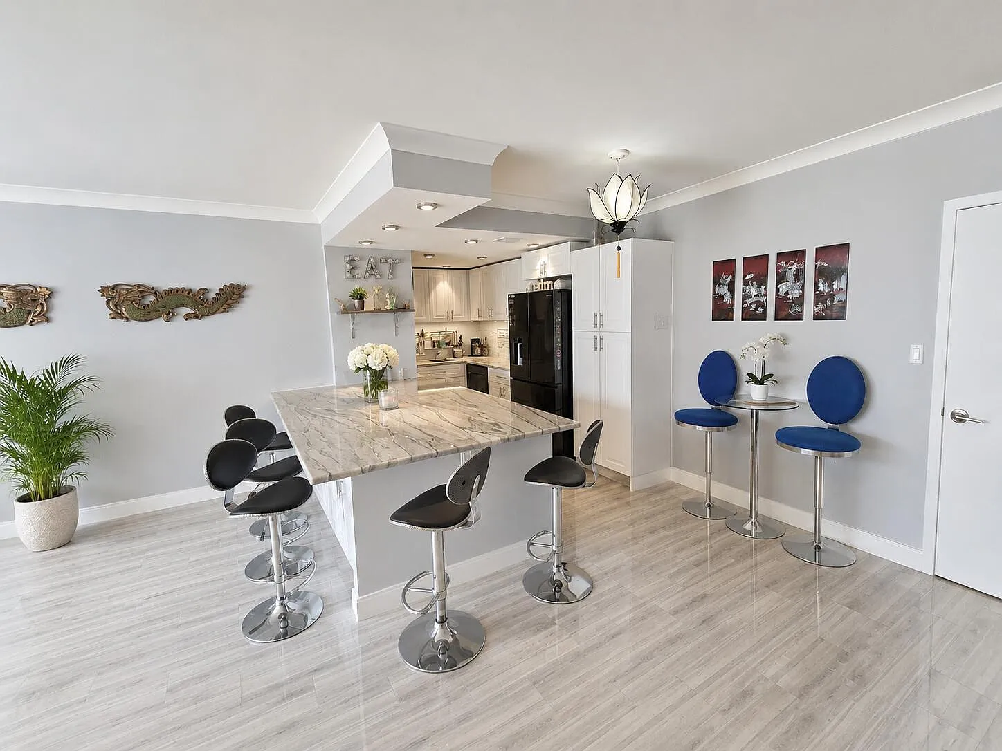 2 bed, 2.0 bath, 1499 sqft, $5,500 — Photo 3