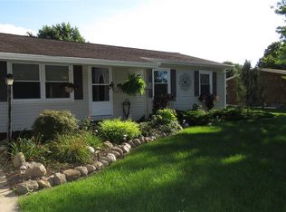 1804 E Kammerer Rd, Kendallville, IN 46755