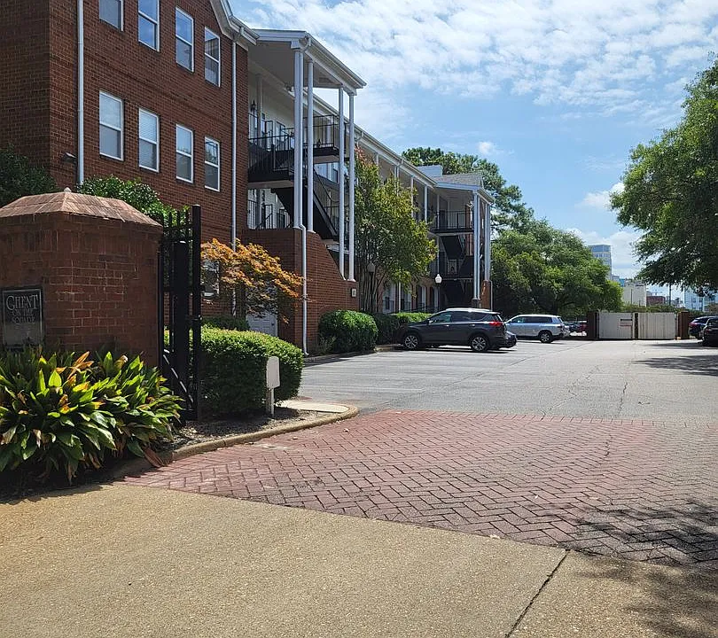 101 Westover Ave #204