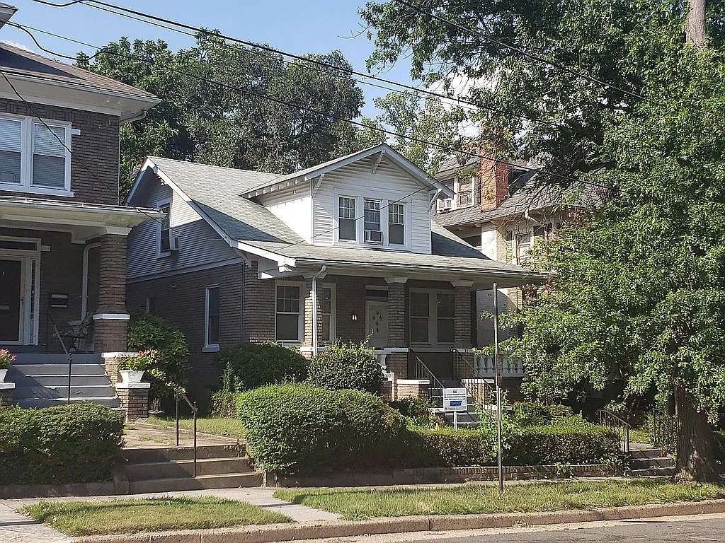 1413 Hamilton St NW photo 1