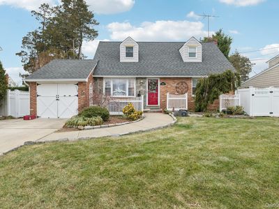 251 Hamilton Avenue, Massapequa, NY, 11758