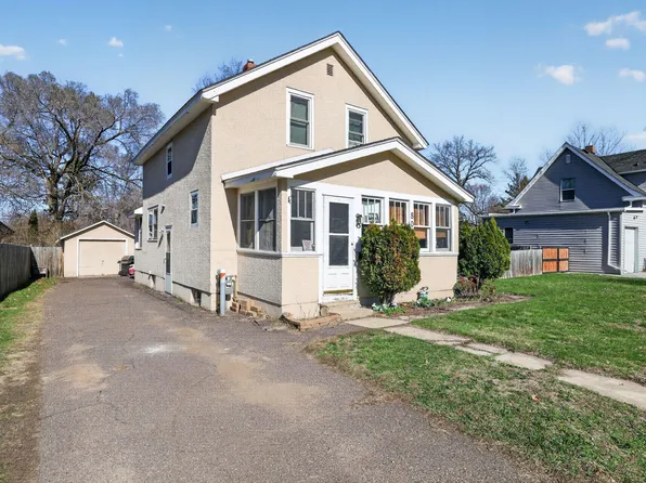 808 11th Ave N, Saint Cloud, MN 56303