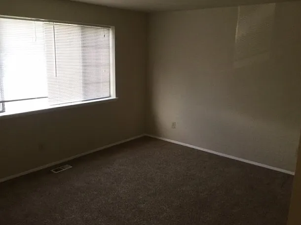 1418 SW 319th Ct — Photo 5