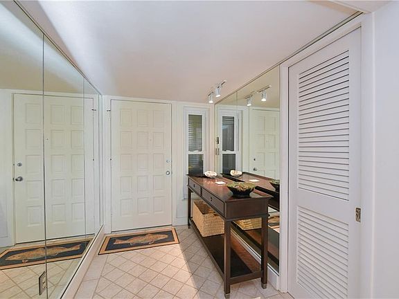 4th image of 8520 Heron Lagoon Cir